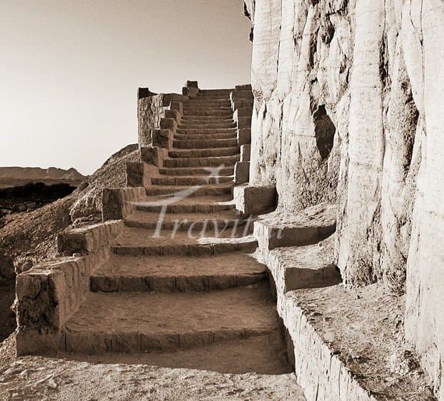 Kharbez Archaeological City and Caves – Qeshm