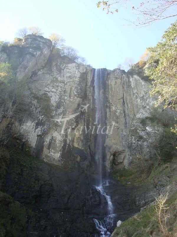 Laton Waterfall