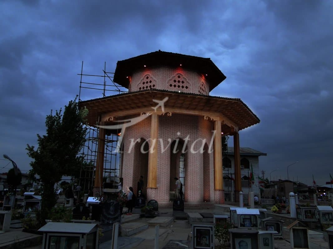 Mirza Kuchak Khan Jangali Tomb – Rasht - view 2