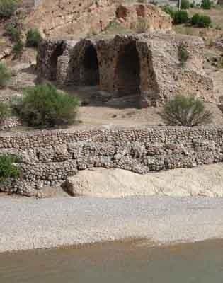 Takht-e-Shah Neshin Bridge (Payeh Bridge) – Boyer Ahmad (Yasuj) - view 2