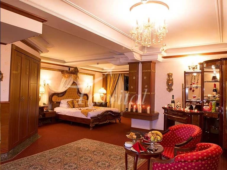 Ghasre Talai Hotel – Mashhad