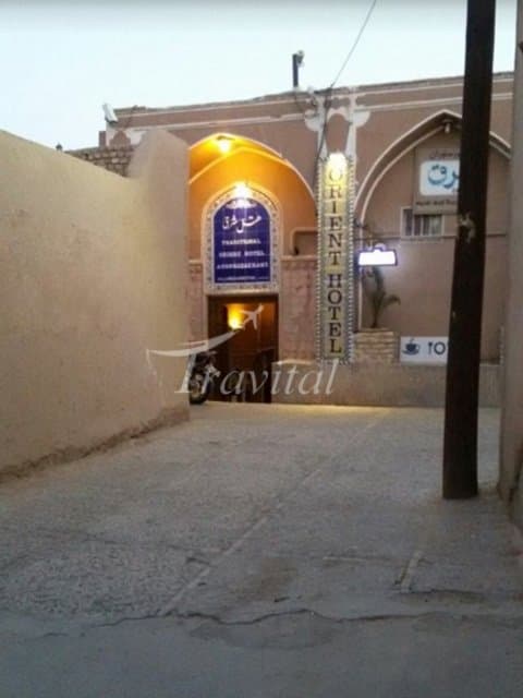 Shargh (Orient) Traditional Hotel – Yazd - view 3