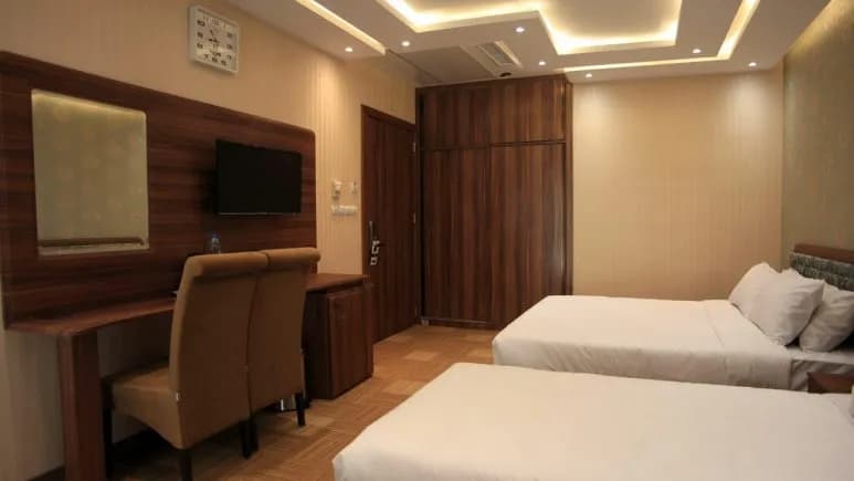 Amiran 2 Farhangiyan Hotel – Hamedan - view 1