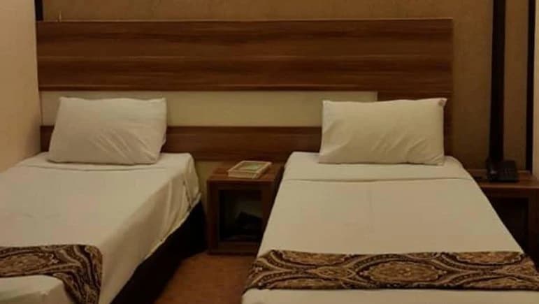 Enghelab Hotel – Mashhad - view 1
