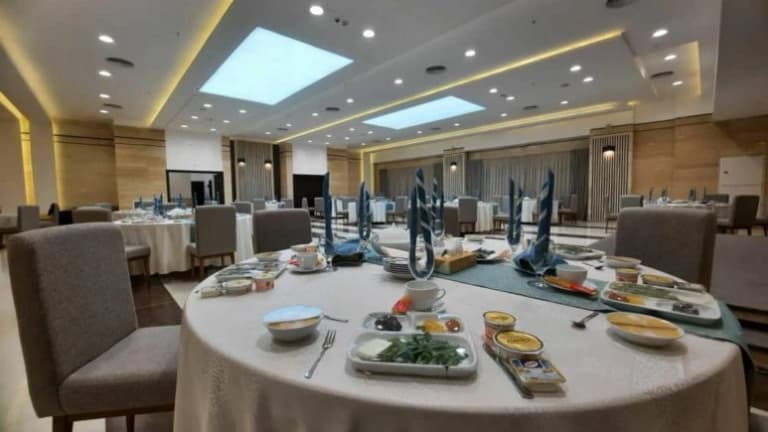 Novin Plus Hotel – Mashhad