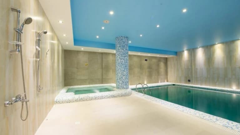 Shirazis Hotel – Shiraz