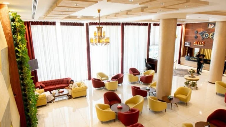 Shirazis Hotel – Shiraz