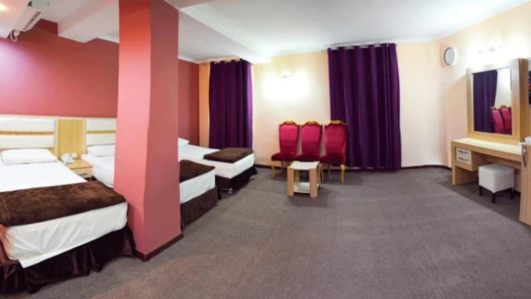 Singo Hotel – Dargahan