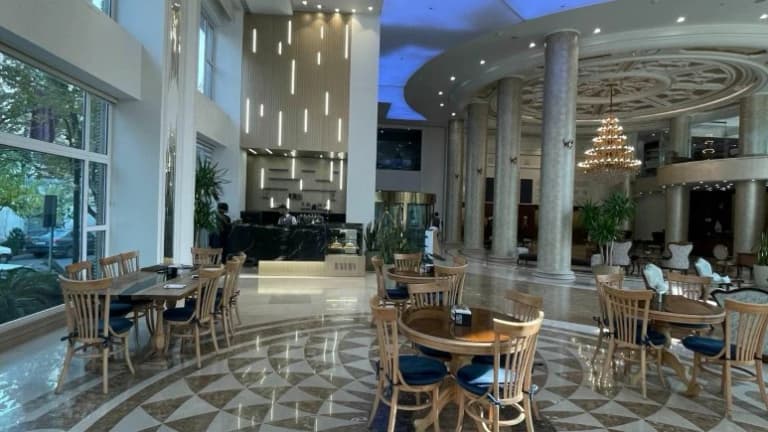 Wisteria Hotel – Tehran